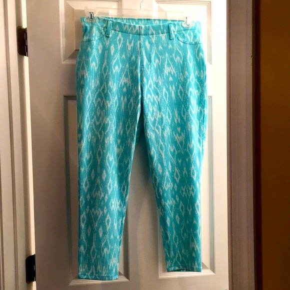 Lot of 2 Capris Faded Glory - Picture 2 of 5